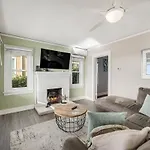 2Bd Bay View Beauty