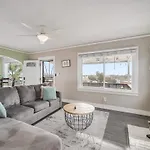 2Bd Bay View Beauty