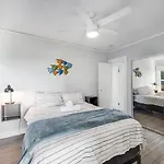2Bd Bay View Beauty